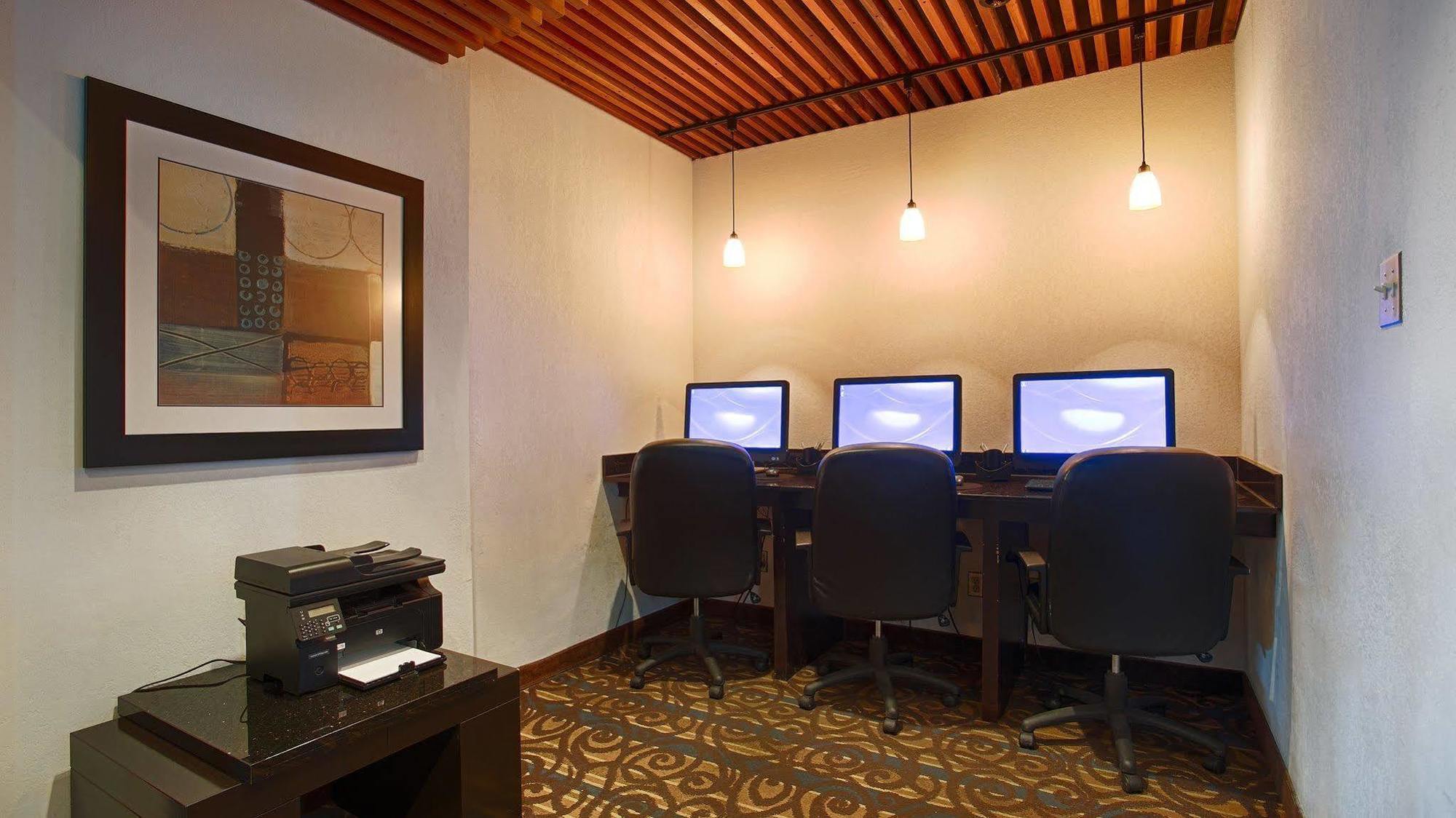 Best Western Cedar Park Inn Edmonton Exterior foto